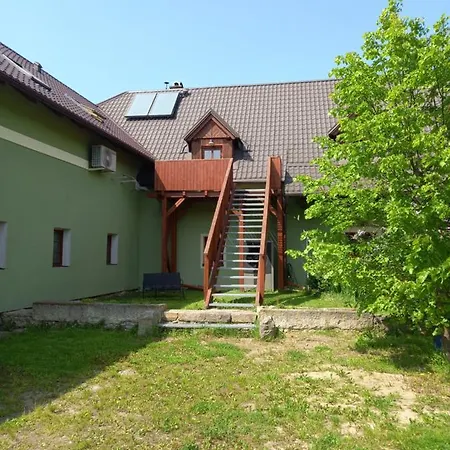U Kravína Apartamento Rtyne v Podkrkonosi