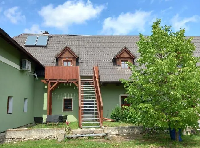 Lägenhet U Kravina Rtyne v Podkrkonosi